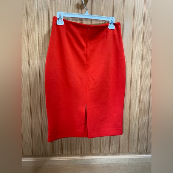 Marilyn Monroe Red Pencil Skirt - Picture 3 of 7